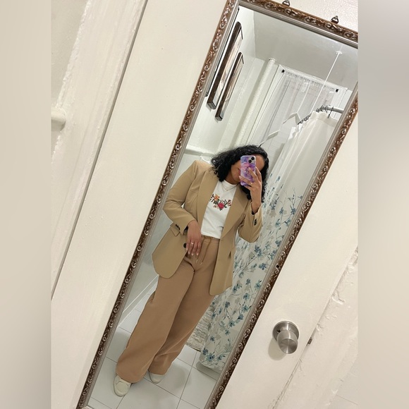 Zara Structured Blazer - Picture 2 of 9